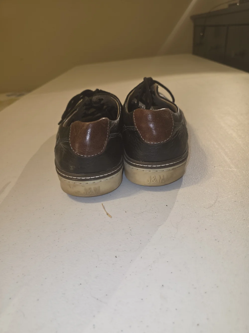 Johnston & Murphy Men's Black Leather Lace-Up Casual Shoes